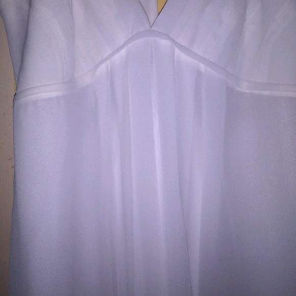 BRAND NEW BCBG White Chiffon Open Back Tank Top - Picture 3 of 9